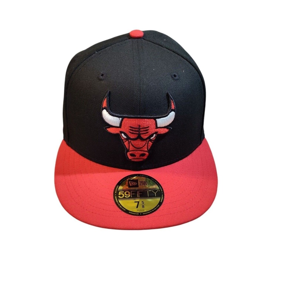 Chicago Bulls NBA Fitted Hat 59FIFTY Black Red Embroidered Logo 7 5/8 New Era